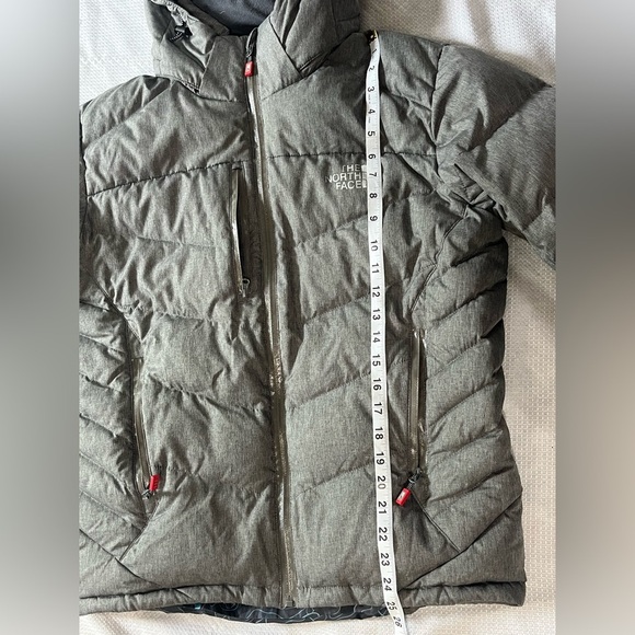 The North Face Women’s Warm Down Gray Puffer Jacket Size Medium - Picture 6 of 16